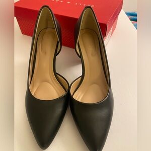 EUC Kelly and Katie black heels